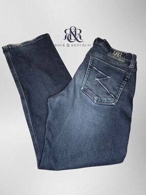 ROCK & REPUBLIC Relaxed Straight Jeans - 34